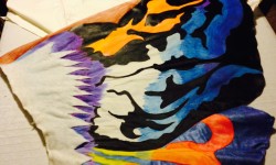 Full color Right wing over Black and white Left wing